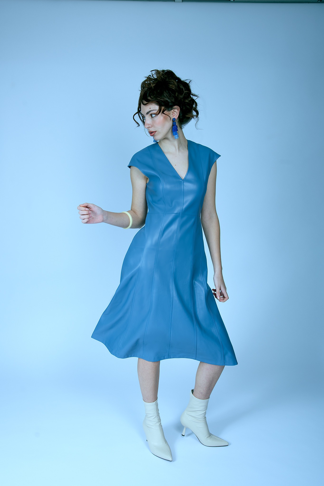 Modelo en movimiento para book